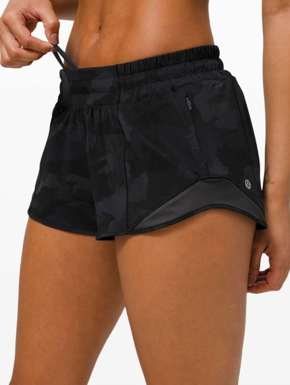 Lululemon Hotty Hot Short High-Rise 2.5" Heritage 365 Camo Deep Coal Multi Sz 4